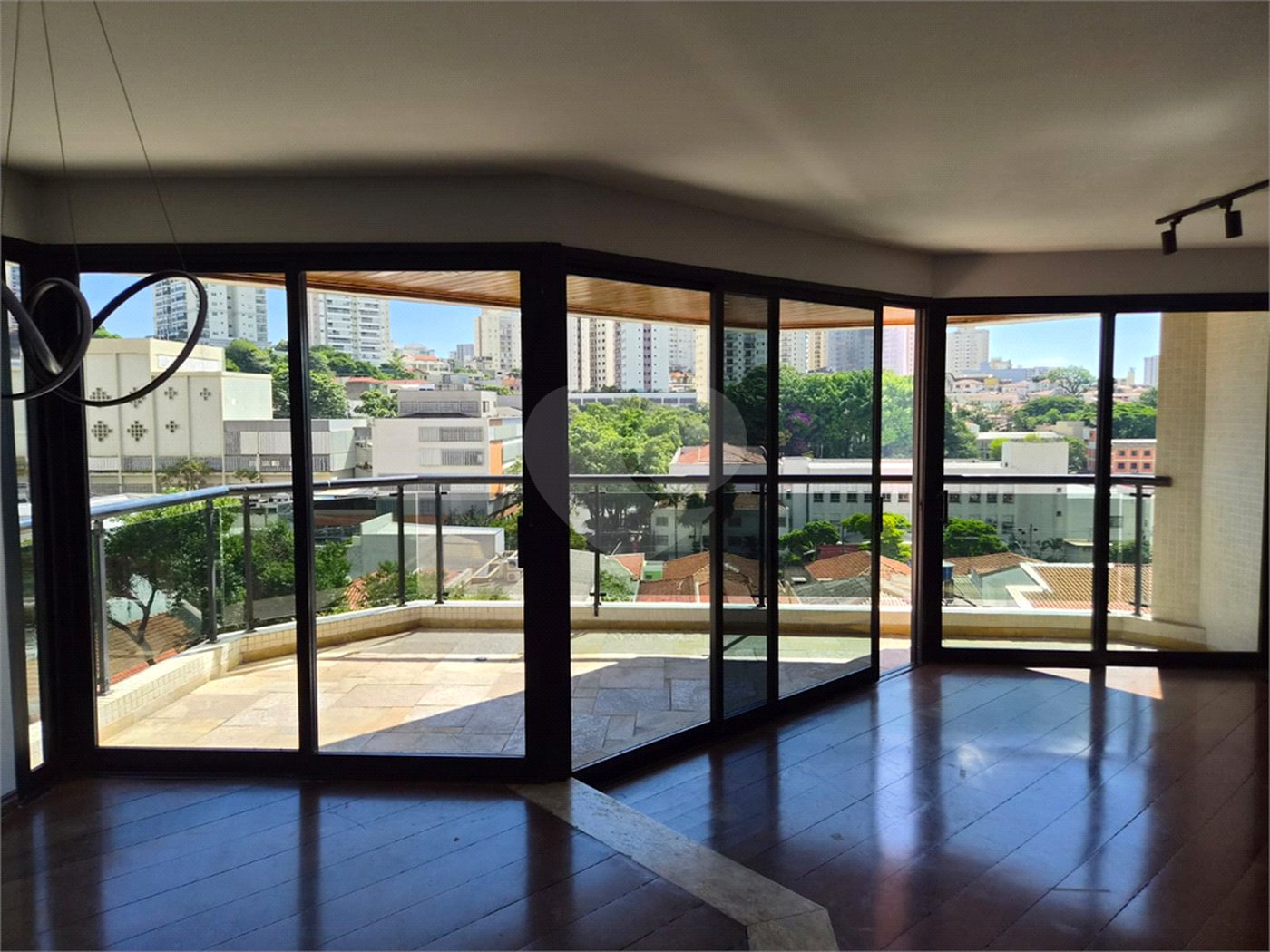 Apartamento à venda ou para alugar com 4 quartos, sendo 2 suítes, em Santana, São Paulo, SP