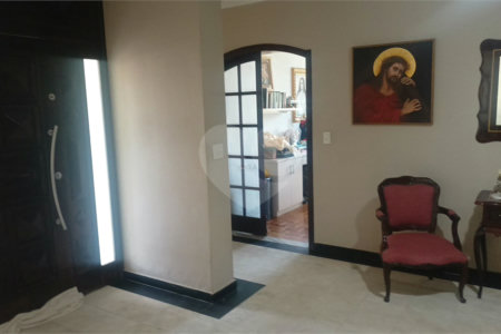 Casa Térrea à venda com 4 quartos, sendo 1 suíte, em Vila Trujillo, Sorocaba, SP