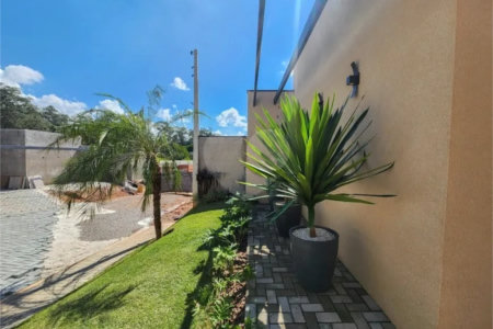 Casa à venda com 3 quartos, sendo 1 suíte, no condomínio Consoli Residencial, Atibaia - SP