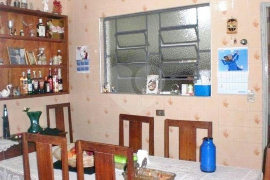 Sobrado à venda com 3 quartos em Jardim Peri, São Paulo, SP