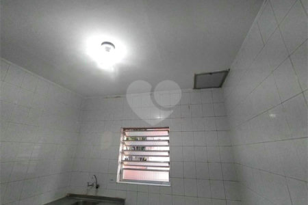 Casa Térrea à venda com 3 quartos em Santa Teresinha, São Paulo, SP