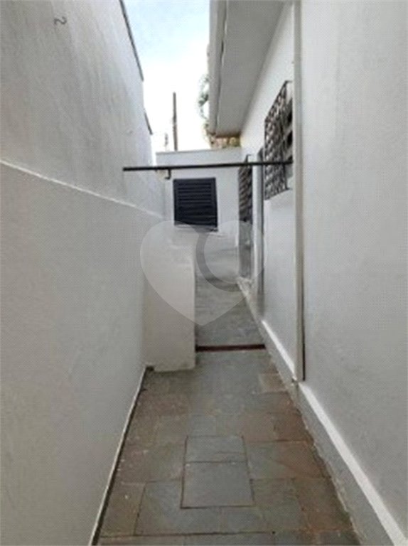 Casa térrea no Centro de Araraquara/SP, com 3 dormitórios, sendo 1 suíte