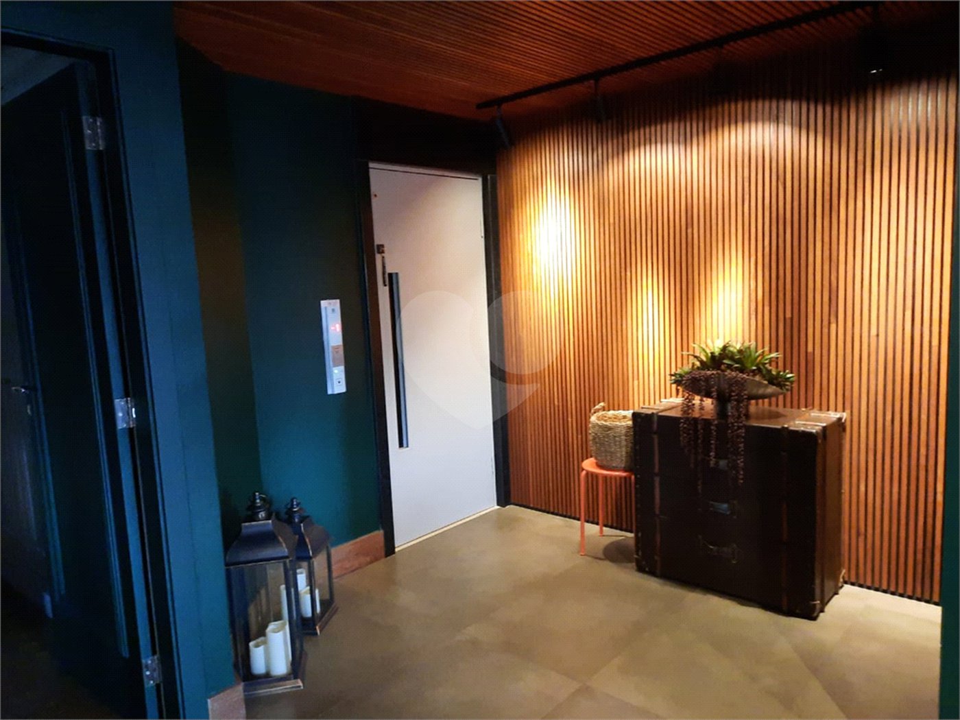 Apartamento de 257m² a venda em Moema, reformado, 4 dorms, 3 suítes, fora de rota,, 4 vagas