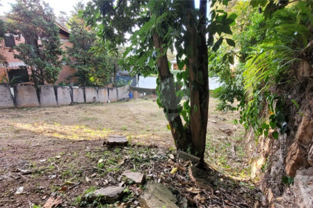 Terreno à venda em Jardim Sílvia (zona Oeste), São Paulo, SP