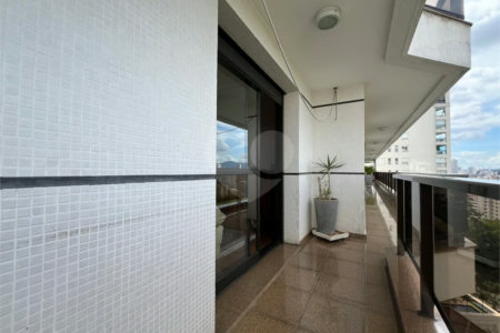 Apartamento à venda com 4 suítes em Santana, São Paulo, SP