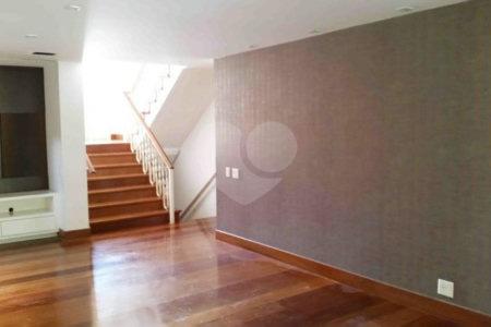 Casa à venda com 4 suítes no condomínio Ville Le Mans, São Paulo - SP