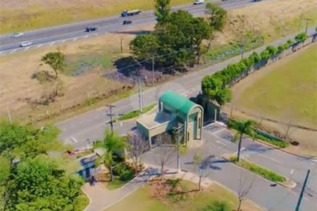 Casa à venda com 3 suítes no condomínio Villa Lombarda, Valinhos - SP