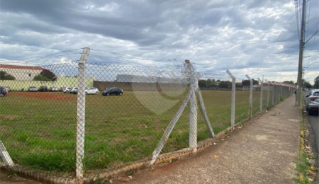 Terreno à venda em Vila Xavier (vila Xavier), Araraquara, SP