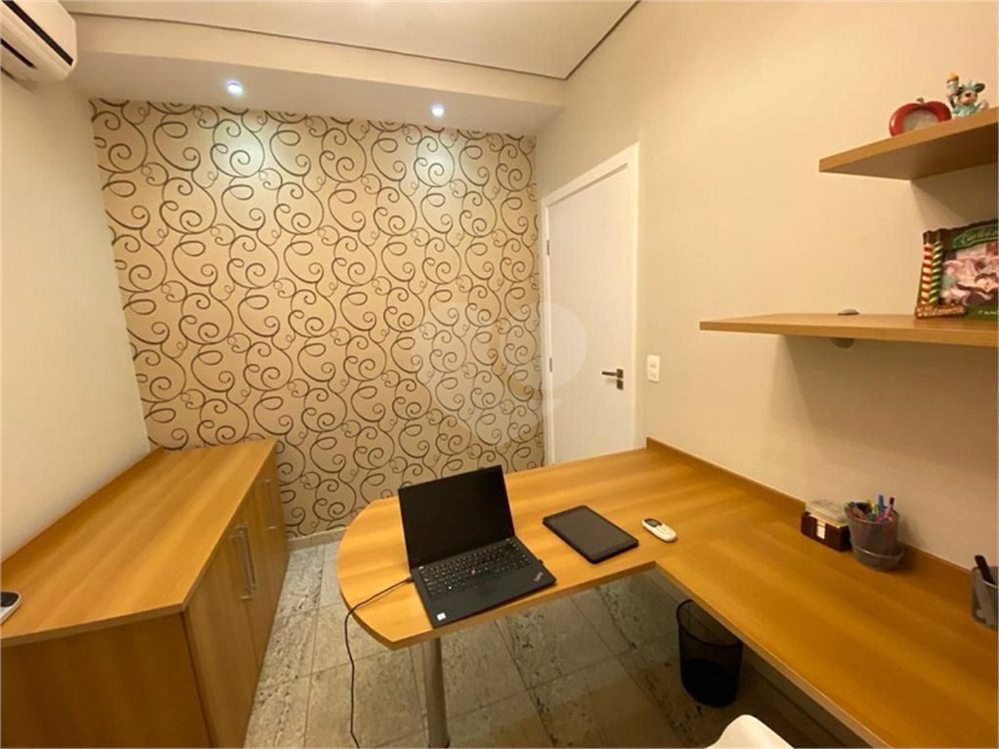 Casa à venda com 3 suítes no condomínio Villa dos Inglezes, Sorocaba - SP