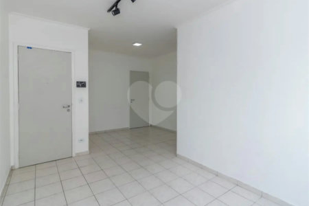 Apartamento à venda com 3 quartos em Moema, São Paulo, SP