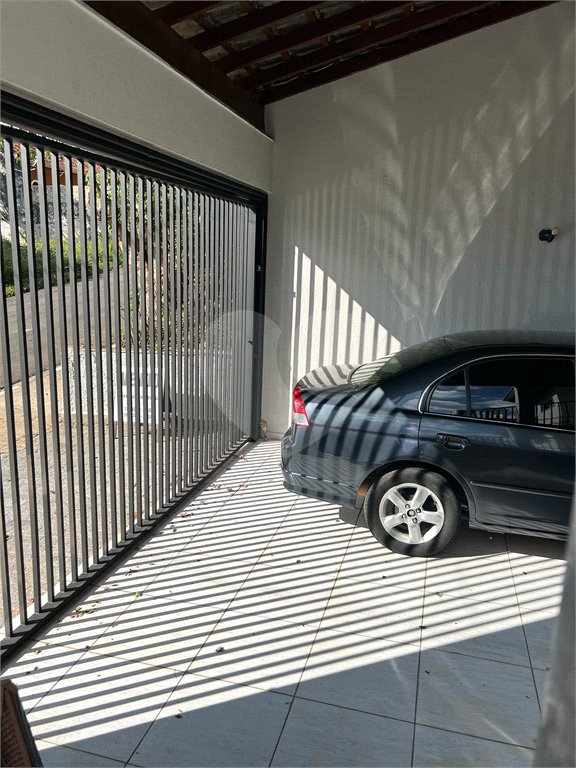 Casa à venda com 3 quartos, sendo 1 suíte, em Retiro das Fontes, Atibaia, SP