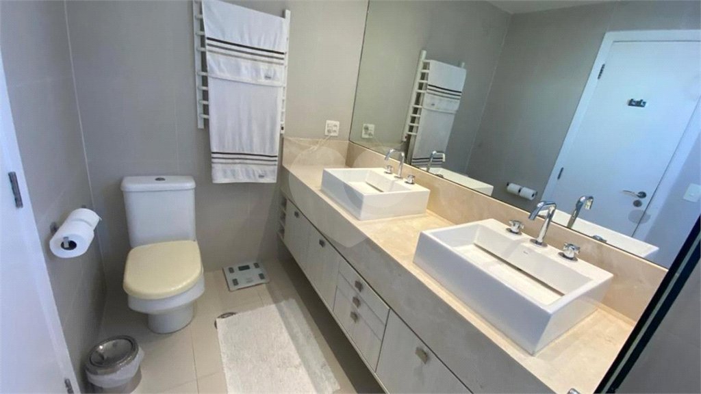 Apartamento à venda com 3 suítes em Vila Romana, São Paulo, SP