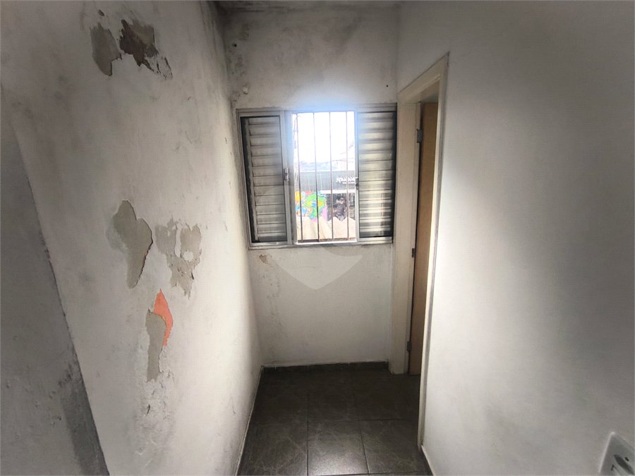 Casa à venda ou para alugar com 5 quartos, sendo 1 suíte,  em Parque Independência, São Paulo, SP