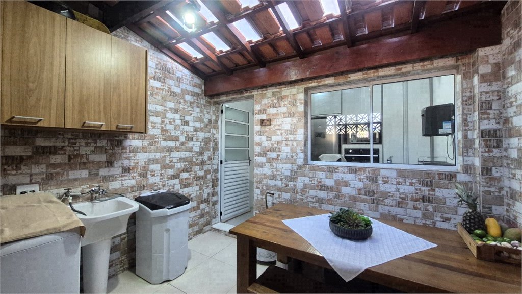 Sobrado à venda com 2 suítes em Jardim Cláudia, São Paulo, SP
