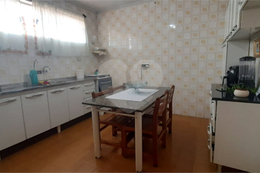Sobrado à venda com 2 quartos em Tremembé, São Paulo, SP