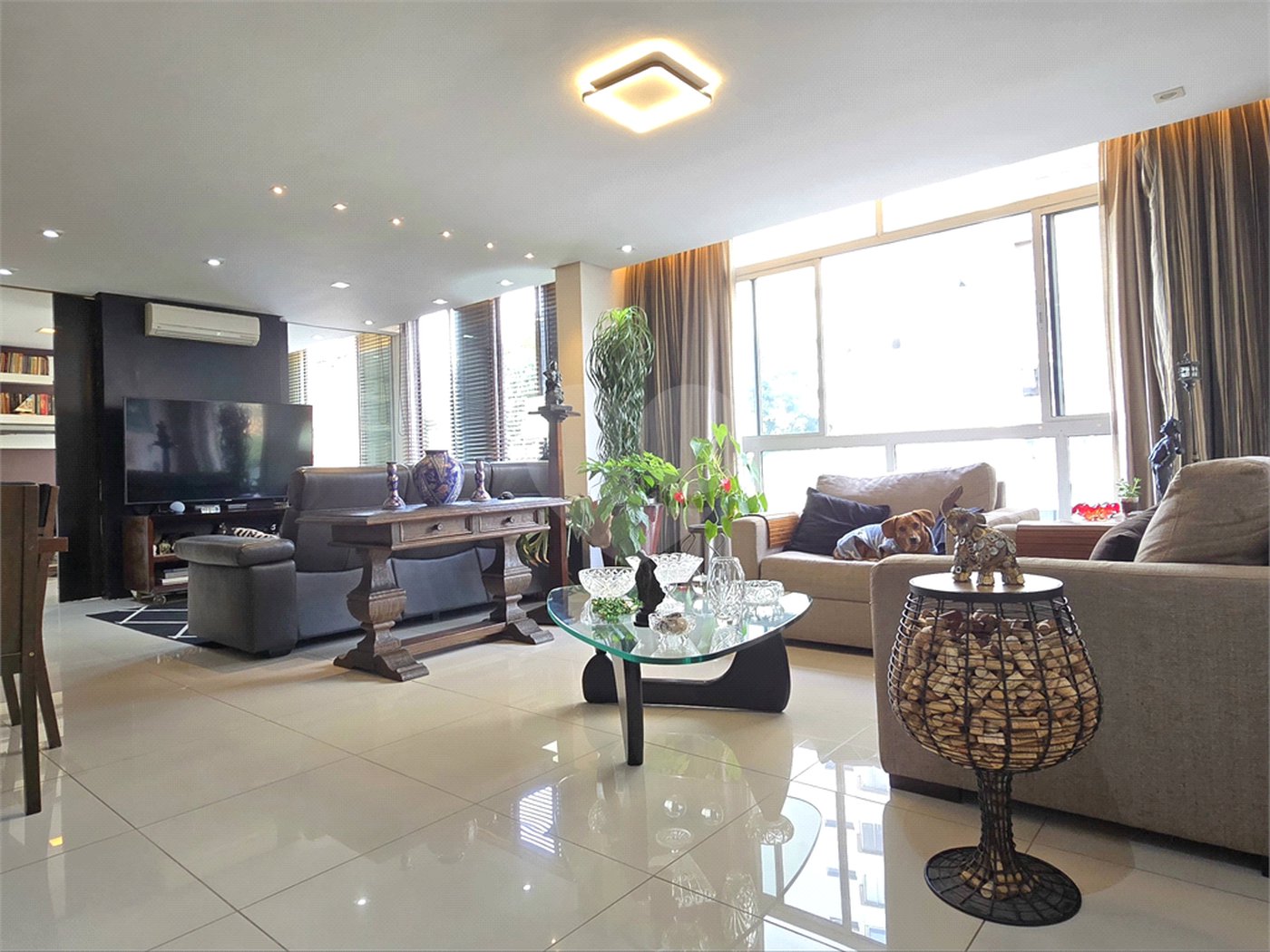 Apartamento à venda com 2 quartos, sendo 1 suíte, em Paraíso, São Paulo, SP