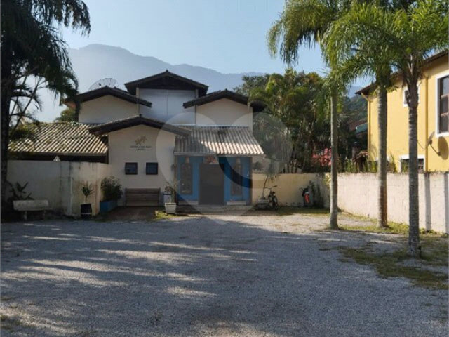 Pousada à venda com 15 suítes em Maresias, São Sebastião, SP