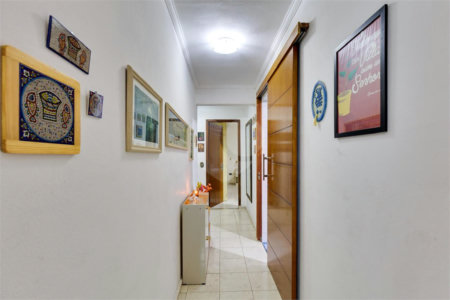 Casa à venda com 3 quartos, sendo 1 suíte, em Guarapiranga, São Paulo, SP