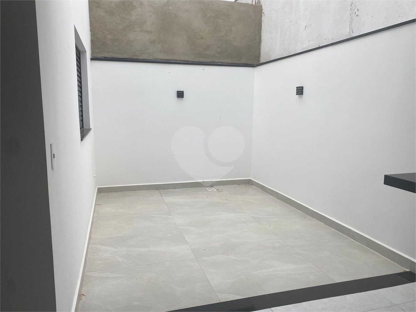 Casa à venda com 3 quartos, sendo 1 suíte, no condomínio Horto Florestal Villagio, Sorocaba - SP