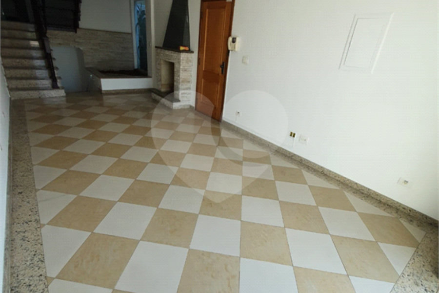 Sobrado à venda com 4 quartos, sendo 2 suítes,  em Santana, São Paulo, SP