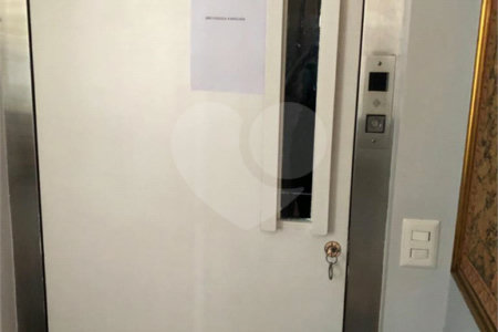 Apartamento à venda com 3 quartos, sendo 1 suíte, em Vila Azevedo, São Paulo, SP