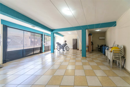 Sobrado à venda ou para alugar com 3 quartos, sendo 2 suítes, em Vila Linda, Santo André, SP
