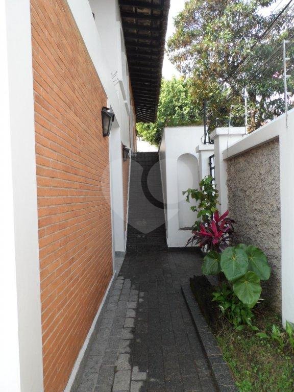 Casa Térrea à venda com 3 suítes em Jardim Franca, São Paulo, SP