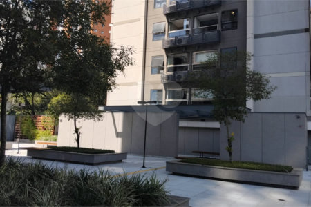 Apartamento à venda ou para alugar com 2 quartos em Jardim Fonte do Morumbi, São Paulo, SP