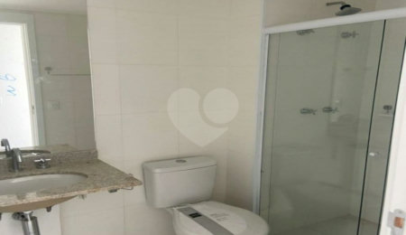 Apartamento à venda com 3 quartos, sendo 1 suíte,  em Vila Santa Catarina, São Paulo, SP