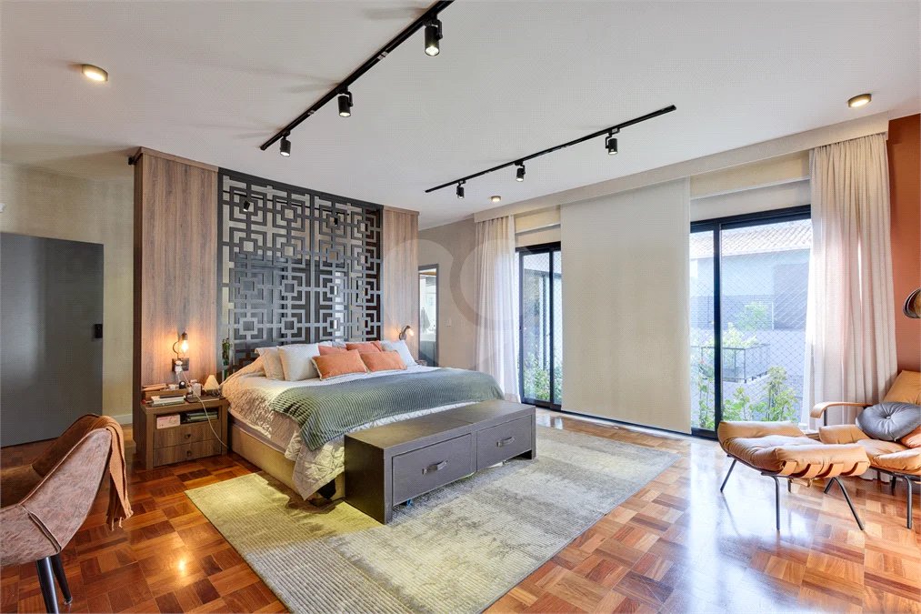 Casa à venda com 4 suítes em Granja Julieta, São Paulo, SP