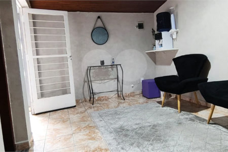 Sobrado à venda com 5 quartos, sendo 2 suítes, em Vila Trujillo, Sorocaba, SP