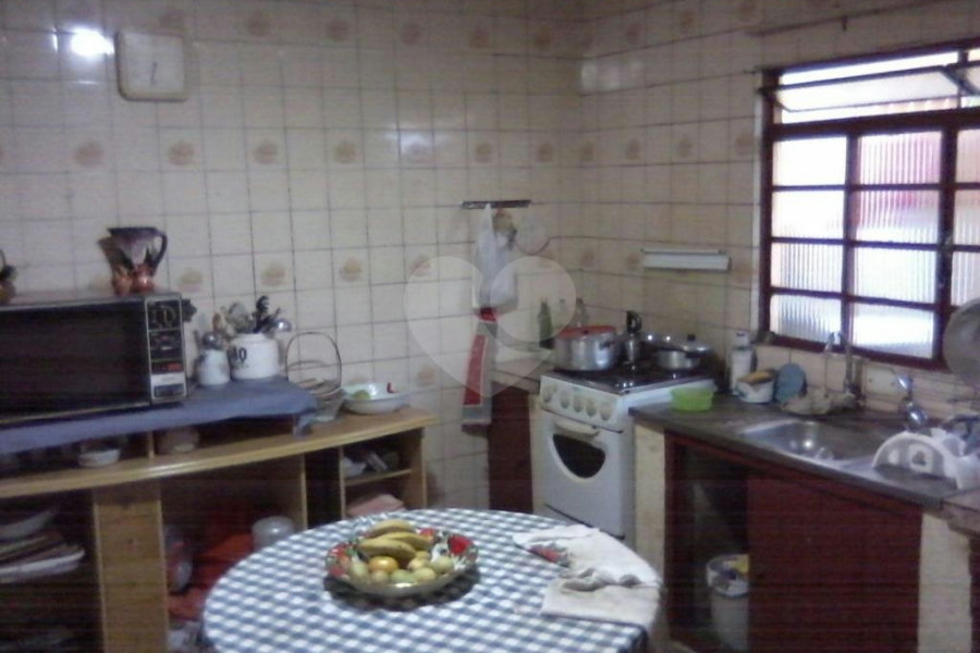 Sobrado à venda com 7 quartos em Vila Mazzei, São Paulo, SP
