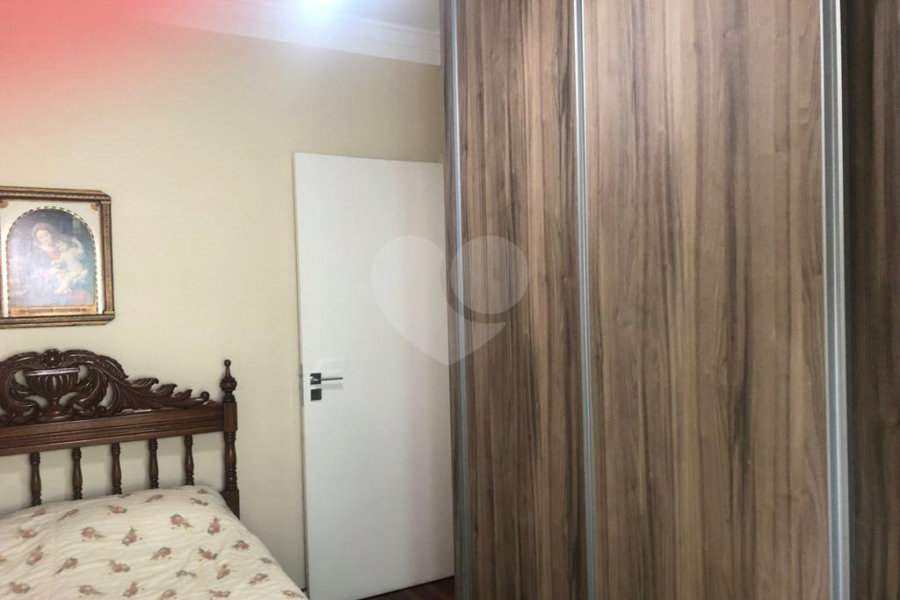 Sobrado à venda com 4 quartos, sendo 2 suítes, em Jardim Virginia Bianca, São Paulo, SP