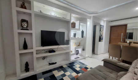 Apartamento à venda com 2 quartos, sendo 1 suíte,  em Rio Comprido, Rio de Janeiro, RJ