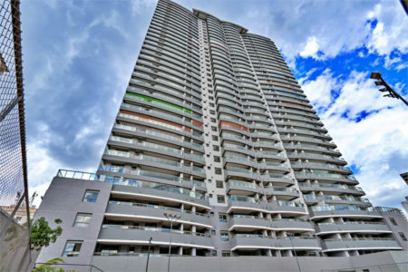 Apartamento à venda com 4 quartos, sendo 2 suítes,  em Jardim das Acácias, São Paulo, SP