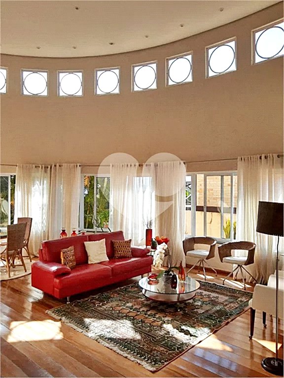 Casa à venda com 4 suítes no condomínio Parque Petrópolis 4 Secção, Mairiporã - SP