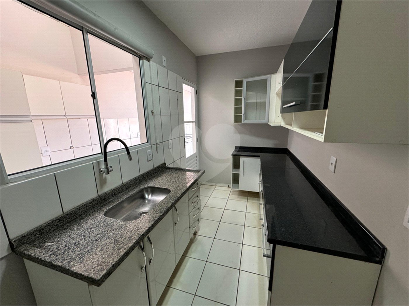 Casa à venda com 3 quartos, sendo 1 suíte, no condomínio Terra Nova, Várzea Grande - MT