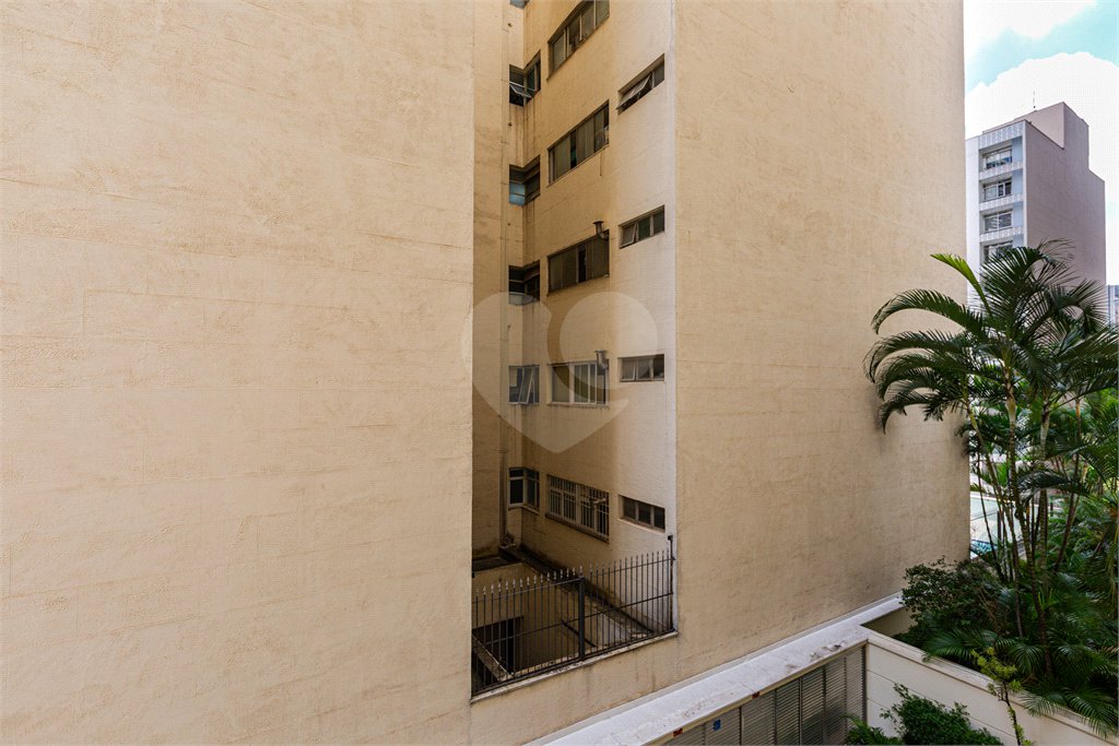 Apartamento à venda com 3 quartos, sendo 1 suíte, em Cerqueira César, São Paulo, SP