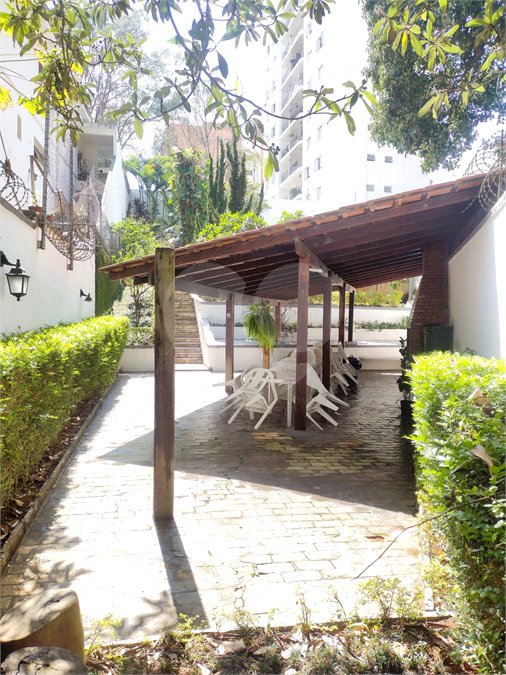 Apartamento à venda ou para alugar com 3 quartos, sendo 1 suíte,  em Real Parque, São Paulo, SP