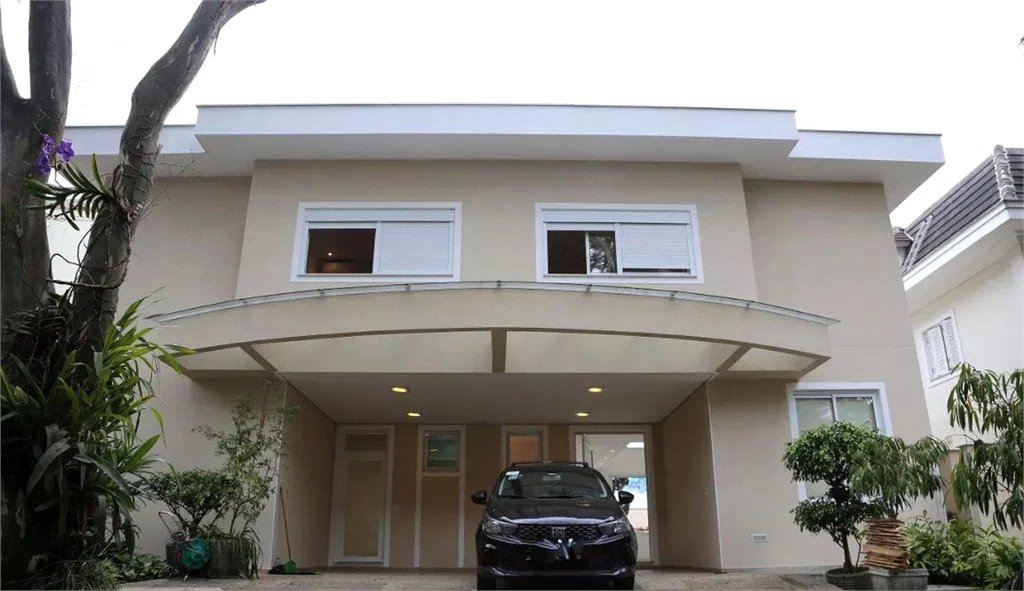Casa à venda com 3 suítes no condomínio Residencial Morumbi, São Paulo - SP