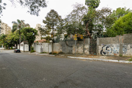 Terreno à venda em Jardim Prudência, São Paulo, SP