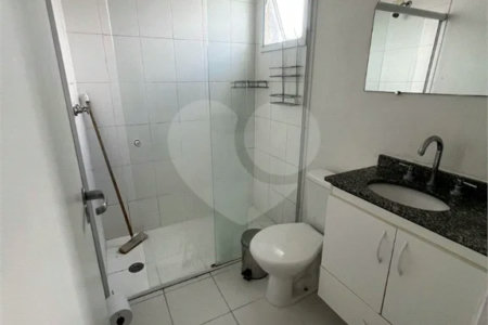 APARTAMENTO de 2 quartos (1 suíte) á venda em Santo André, 75m², 2 garagens fixas e cobertas, é entrar e morar!