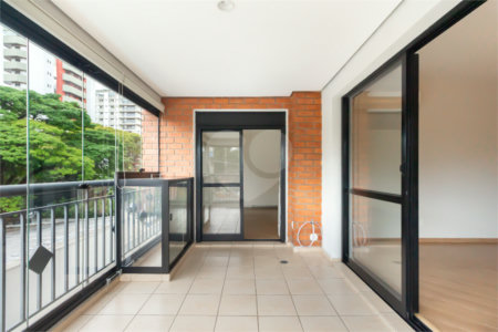 Apartamento à venda com 2 suítes em Campo Belo, São Paulo, SP