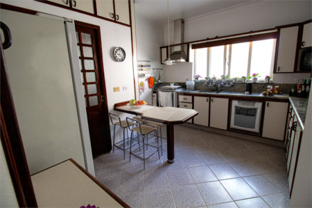 Casa à venda com 1 quarto, sendo 3 suítes, em Esplanada Mendes Moraes, São Roque, SP
