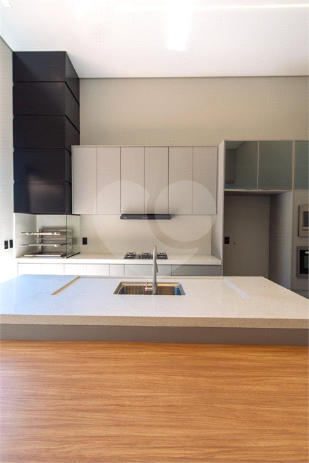 Casa à venda com 3 suítes no condomínio Residencial Dona Maria Candida, Indaiatuba - SP