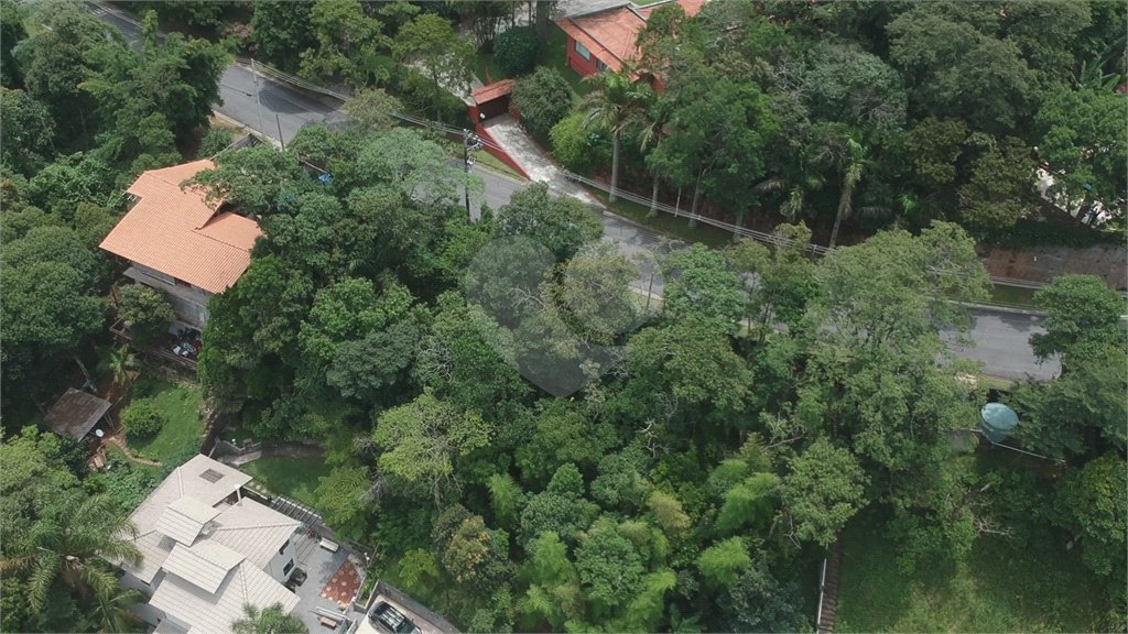 Casa à venda com 3 suítes no condomínio Alpes da Cantareira, Mairiporã - SP