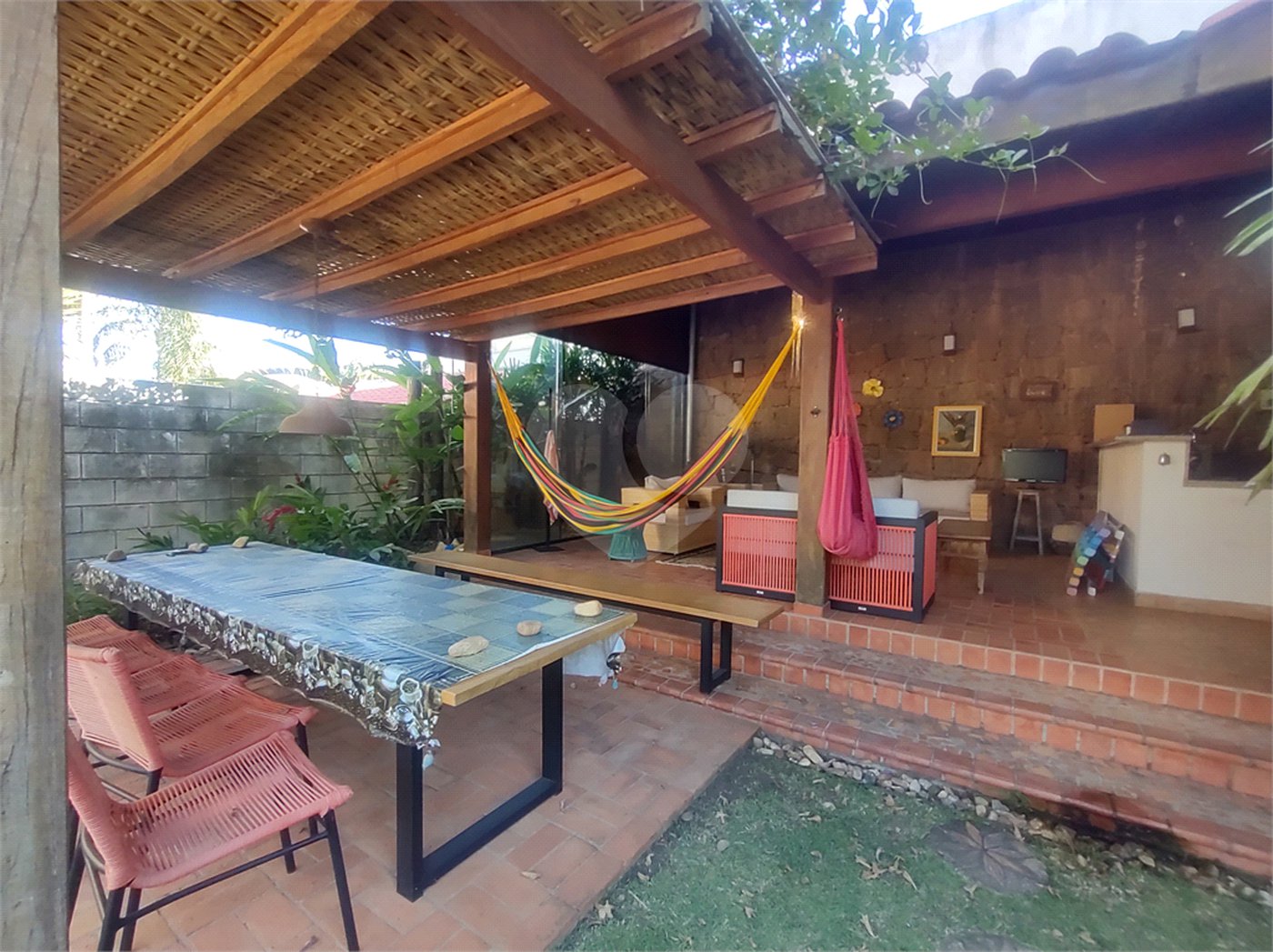 Casa à venda com 5 suítes no condomínio Residencial Terras de Vinhedo, Vinhedo - SP