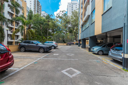 Apartamento à venda com 3 quartos, sendo 1 suíte, em Jardim Marajoara, São Paulo, SP