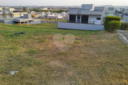Terreno à venda no condomínio Lagos D Icarai, Salto - SP
