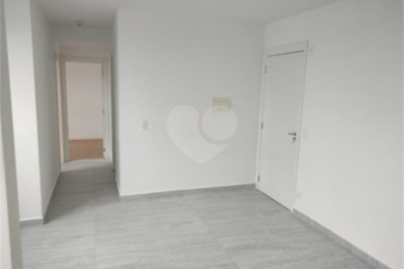 Apartamento à venda com 2 quartos em Guaiaúna, São Paulo, SP